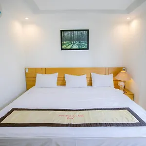 Nhat Linh & Hotel